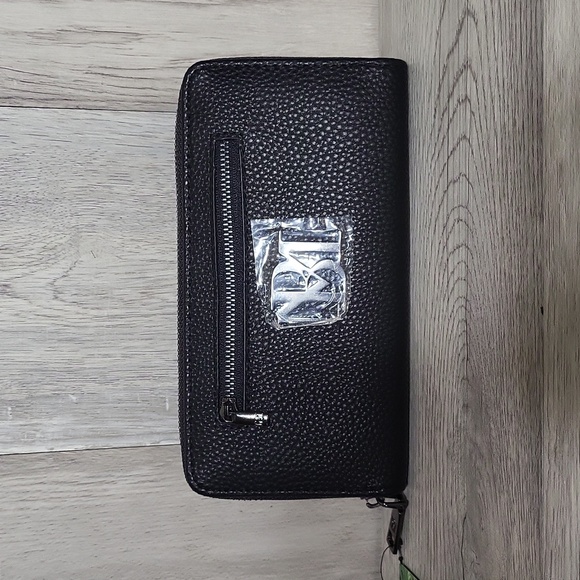 Badgley Mischka Black Vegan Leather Wallet‎ Clutch Full Zip Pebbled Sleek NEW - Picture 1 of 13